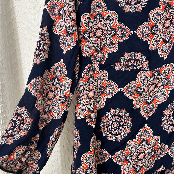 Charlotte Russe Navy and Coral Patterned Romper - Picture 2 of 4